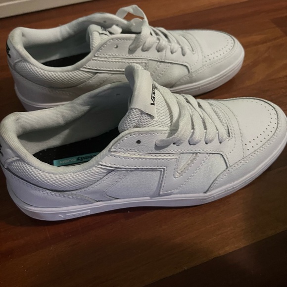 Vans lowland all white - Picture 3 of 3